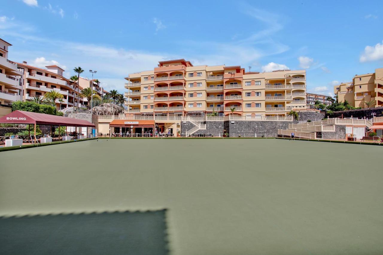Sun And Green, Heated Pool, 3 Rooms, Air C Apartment