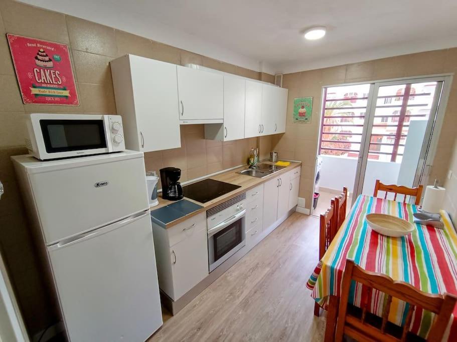 Dulos House Pool And Free Wifi Apartment