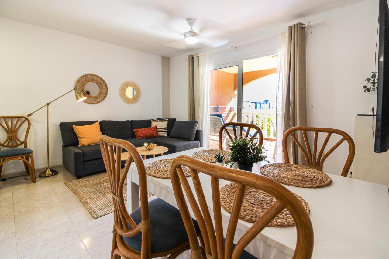 Apartamento Bonito Apartamento De Diseño 2 Dormitorios, 2 Baños Con Terraza En Winter Gardens