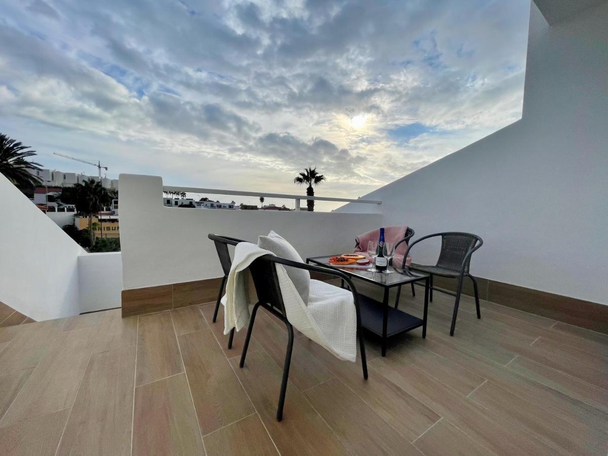 Malibu Park 2116 - Ocean View Apartment