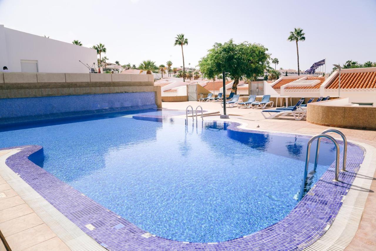 Island Village 2 Bedroom * Costa Adeje (Tenerife)
