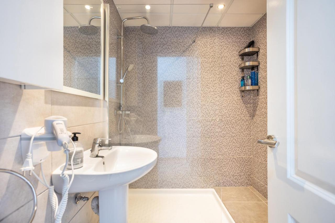 Castle Harbour Matthew's Flat Cristianos By Lovetenerife