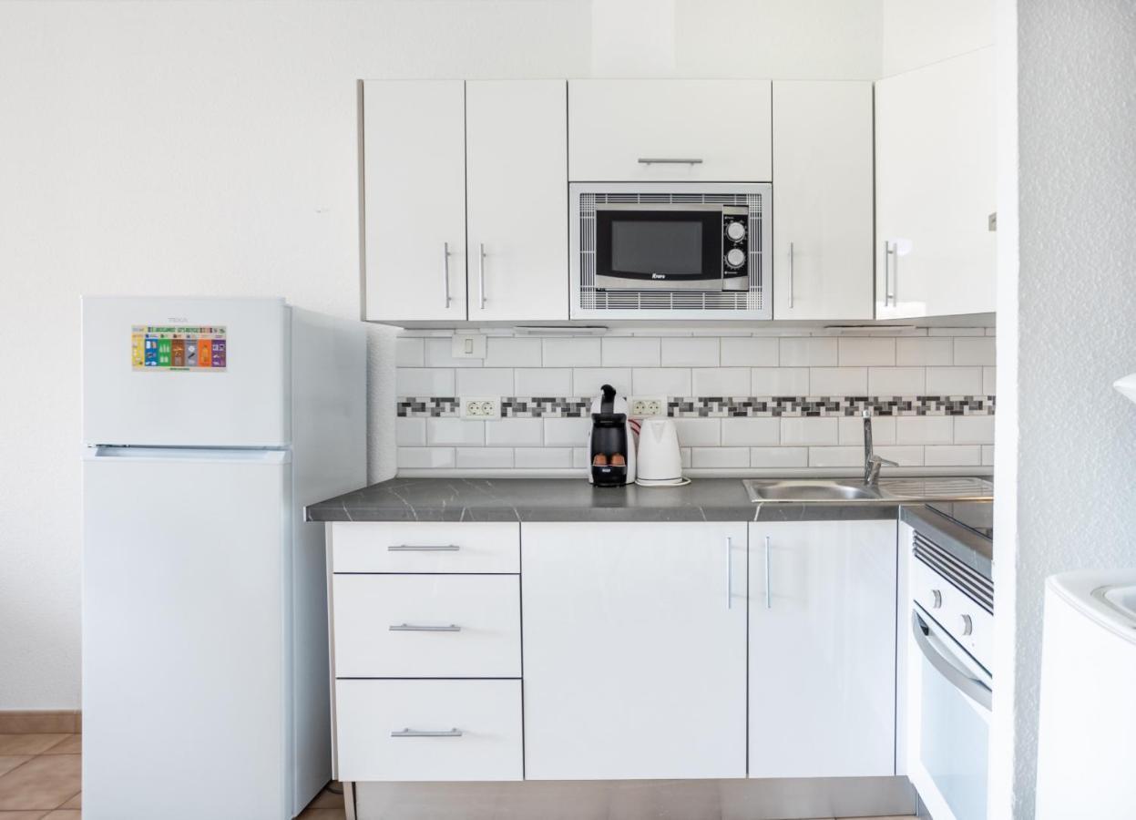 Castle Harbour Matthew's Flat Cristianos By Lovetenerife Apartment