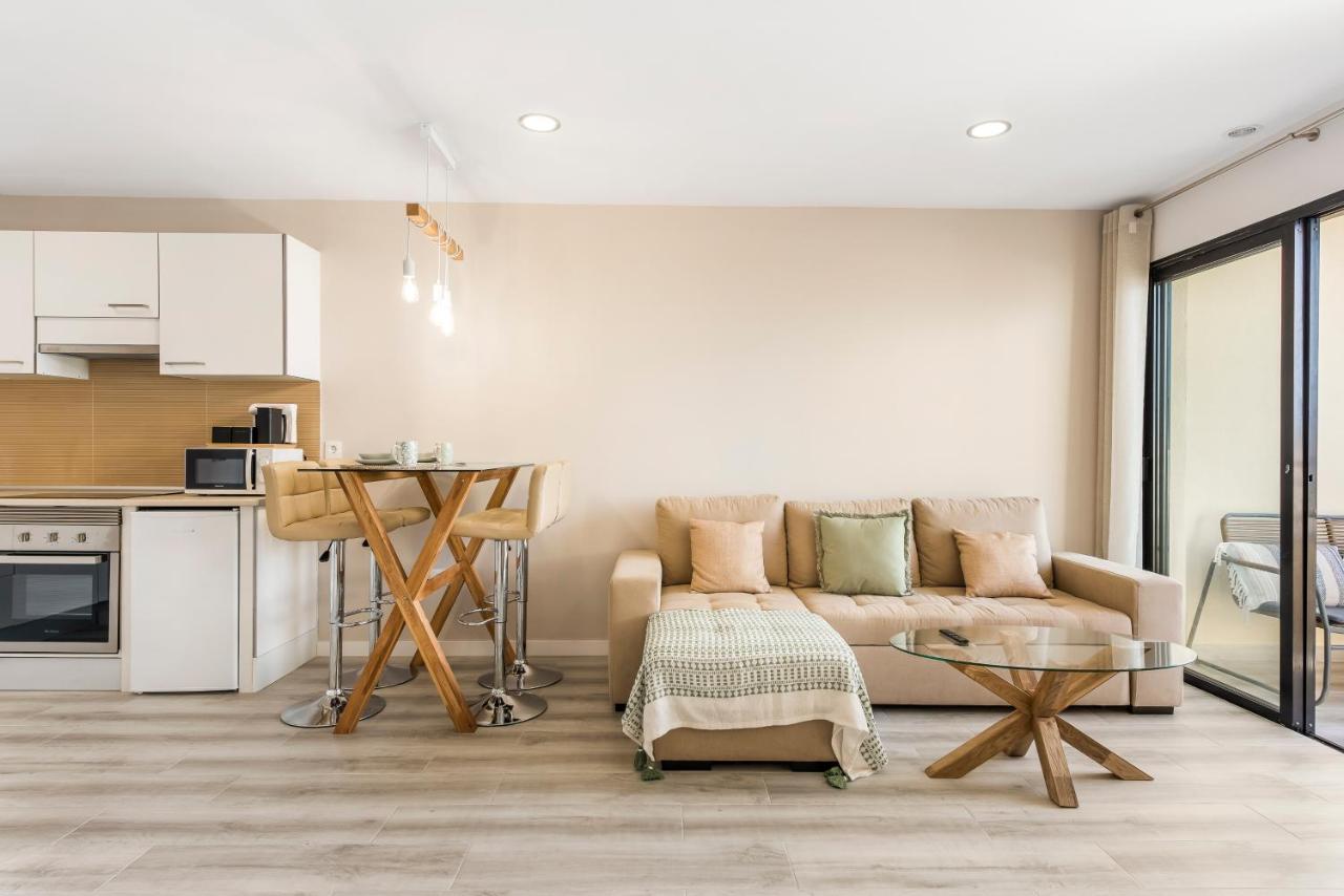 Apartment Atlantic Smart Home, Hi-end Services, Media Stream *