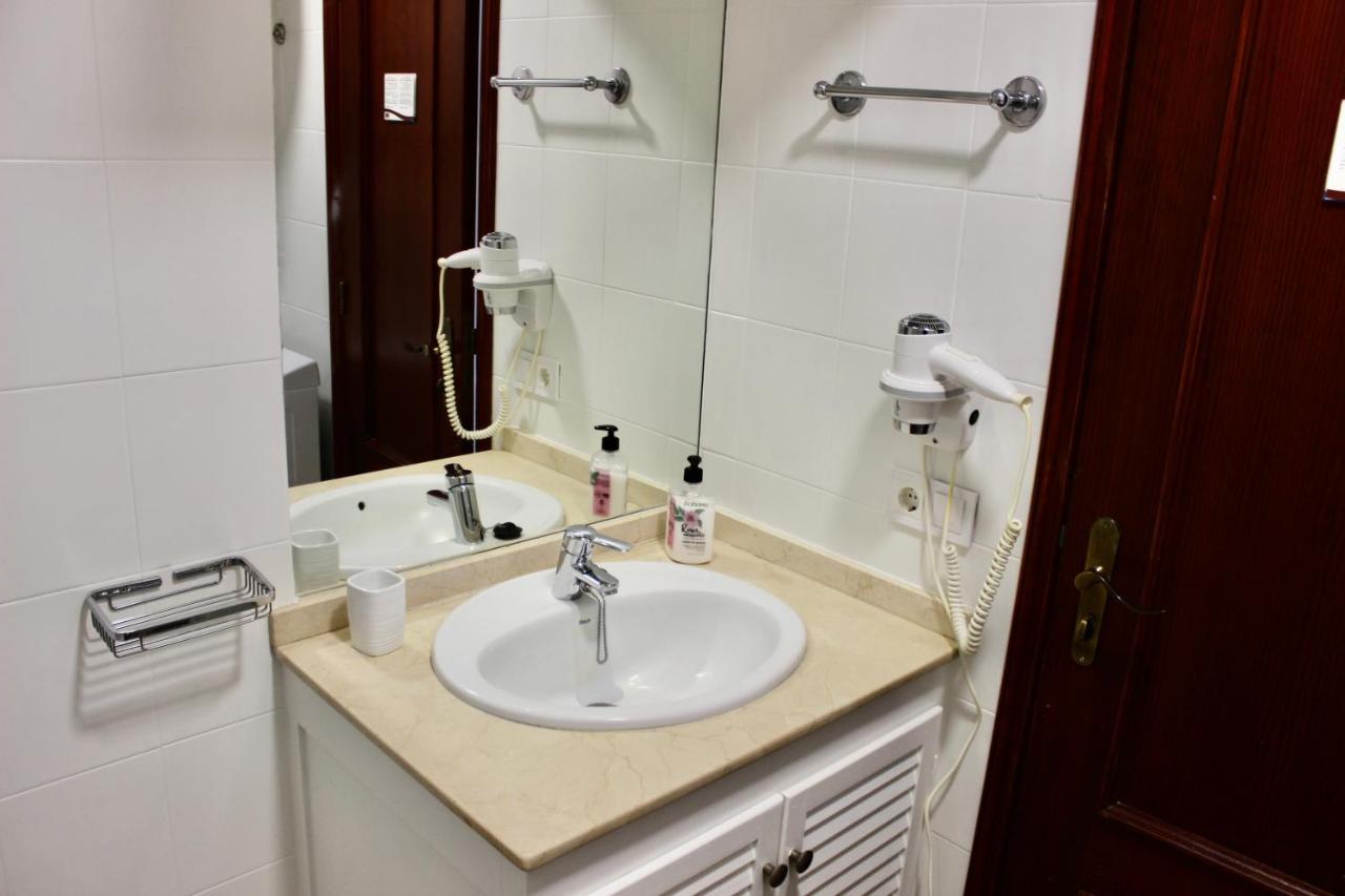 Modern 1bdr *