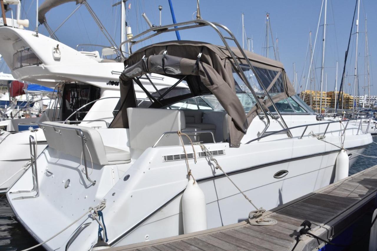 Luxury Boat Karamba I Botel