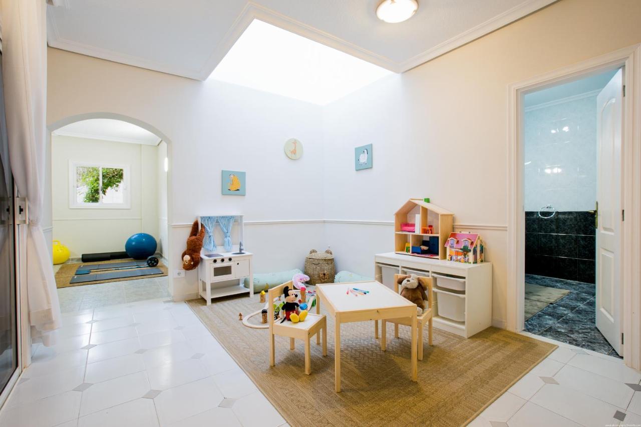 True Canarian 6 Bedrooms With Hot Tub