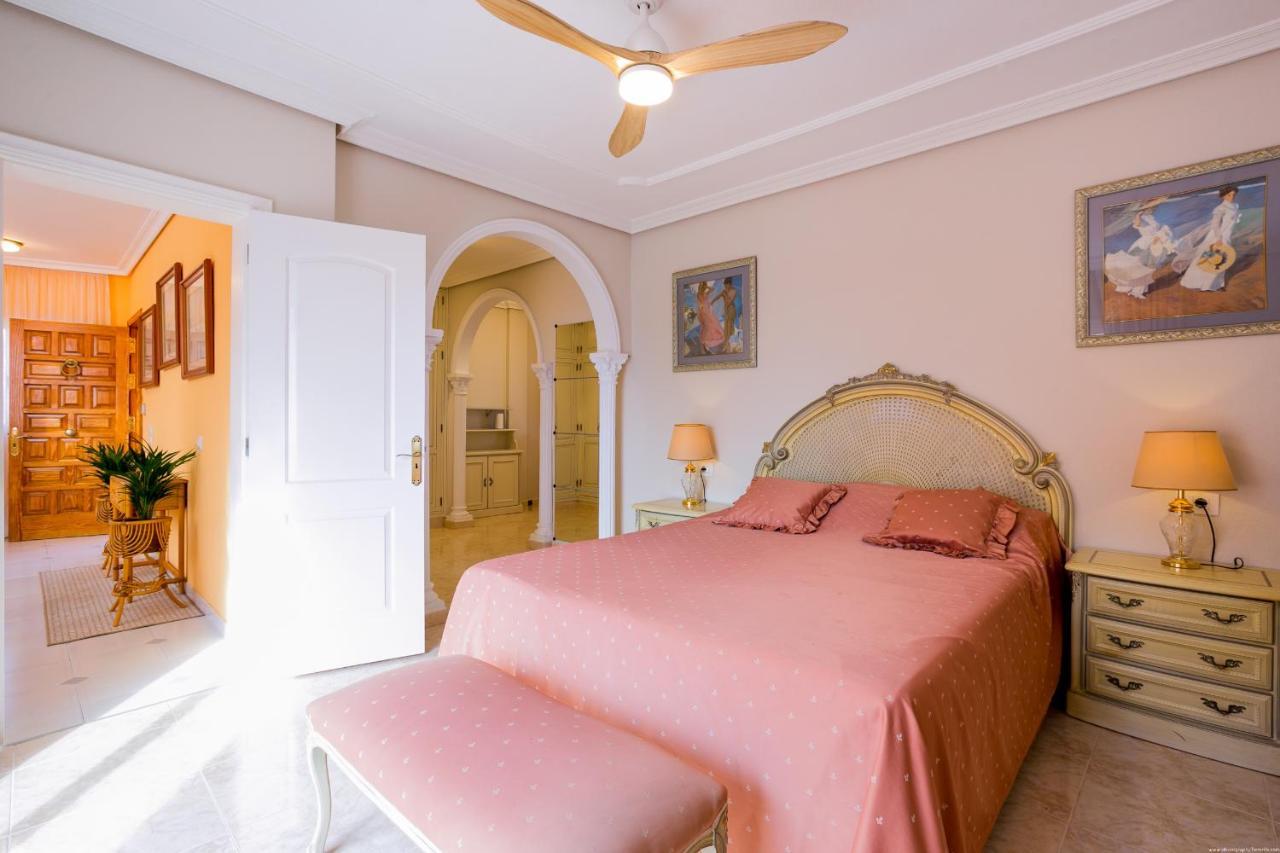 Villa True Canarian 6 Bedrooms With Hot Tub