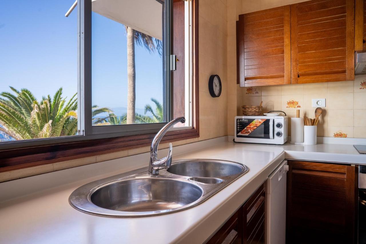 Ocean Front 3 Bedroom Apartment *