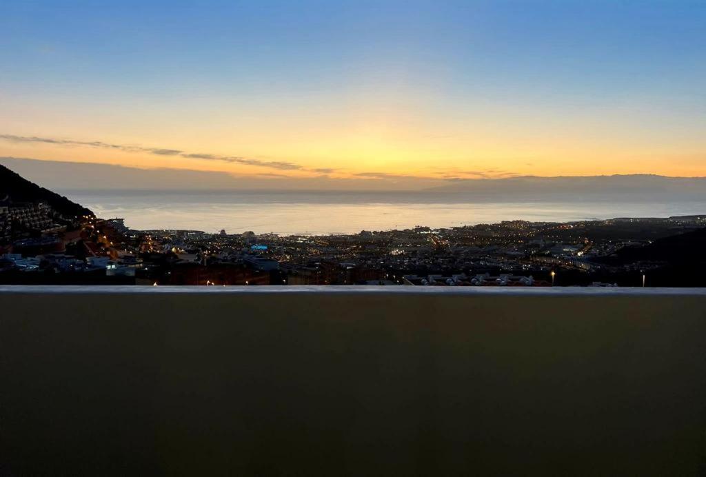 Luxury Sunset View, Wifi Free Apartment *