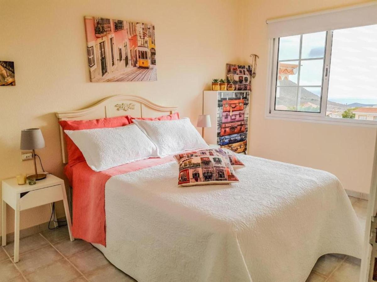 Lovely In Tenerife South Apartamento