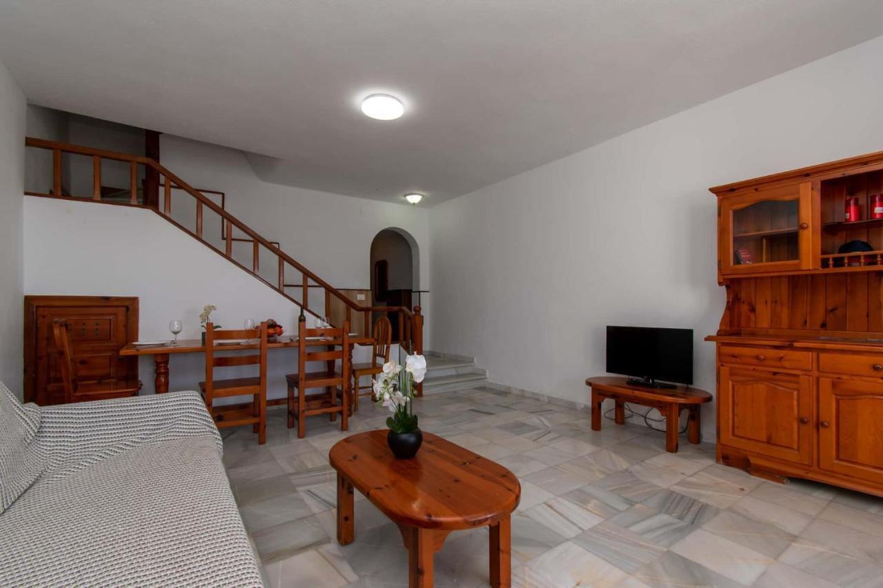 Villa Park Santiago Iii 139 - Three Bed