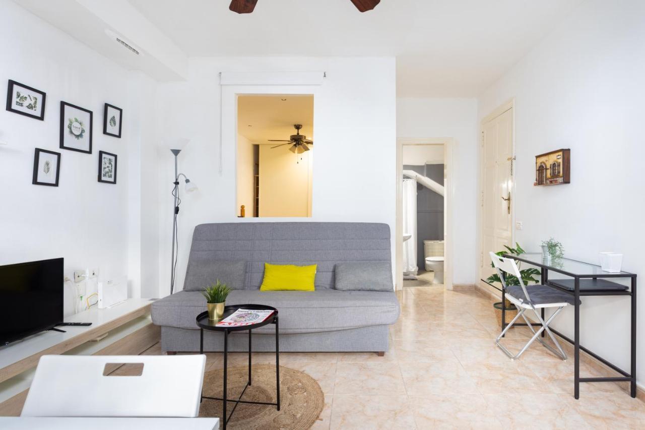 Costa Apartment *