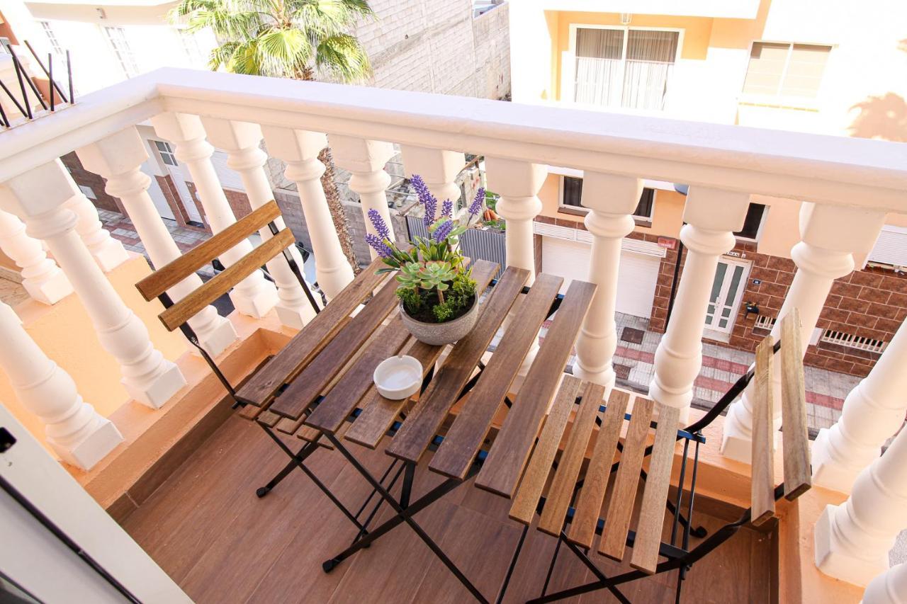 Beautiful Renovated With Air Conditioning Just Steps From The Sea In Playa de San Juan (Tenerife)