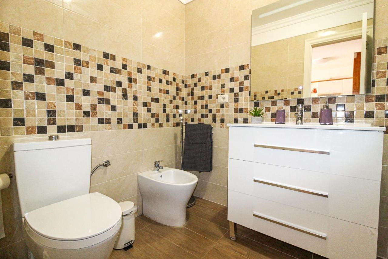 Appartement Beautiful Renovated With Air Conditioning Just Steps From The Sea In