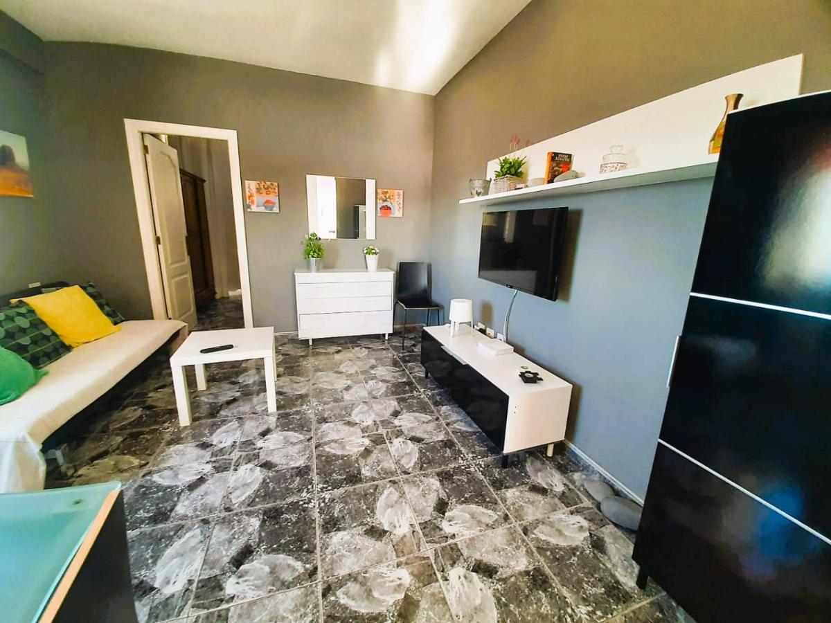 In The 1st Line From The Appartement *
