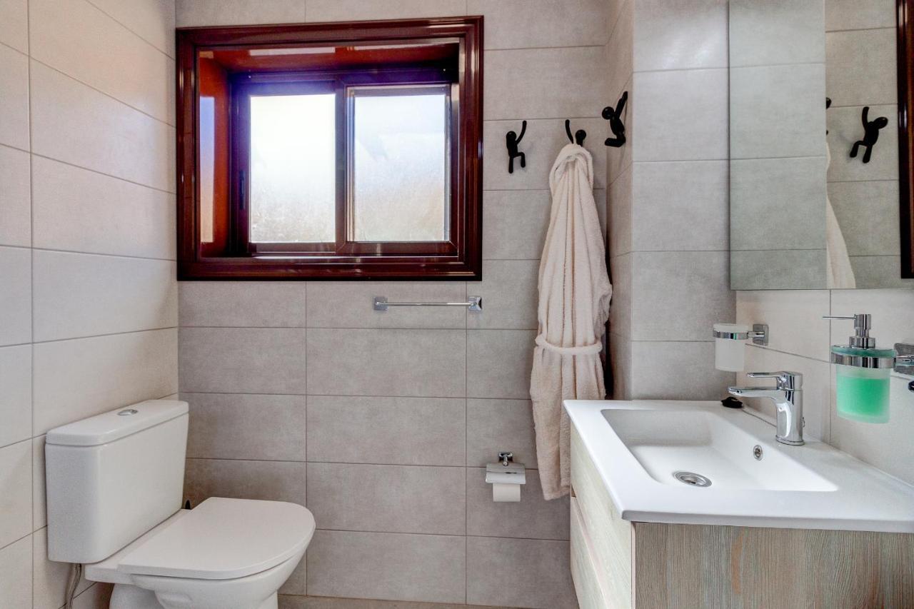 Cozy Two Bedroom In San Blas Golf Del Sur Tenerife Appartement *