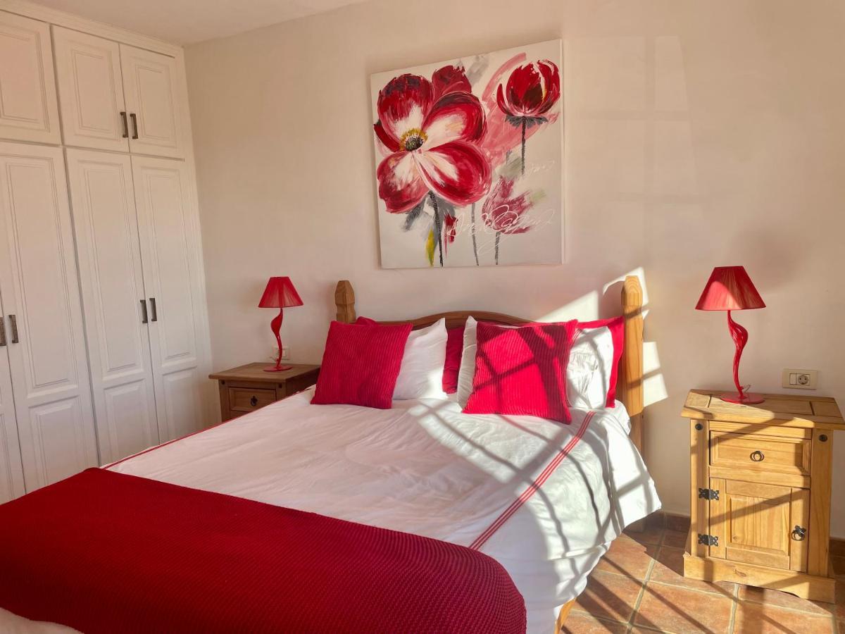 Villa Consuelo - Quiet Location Close To *
