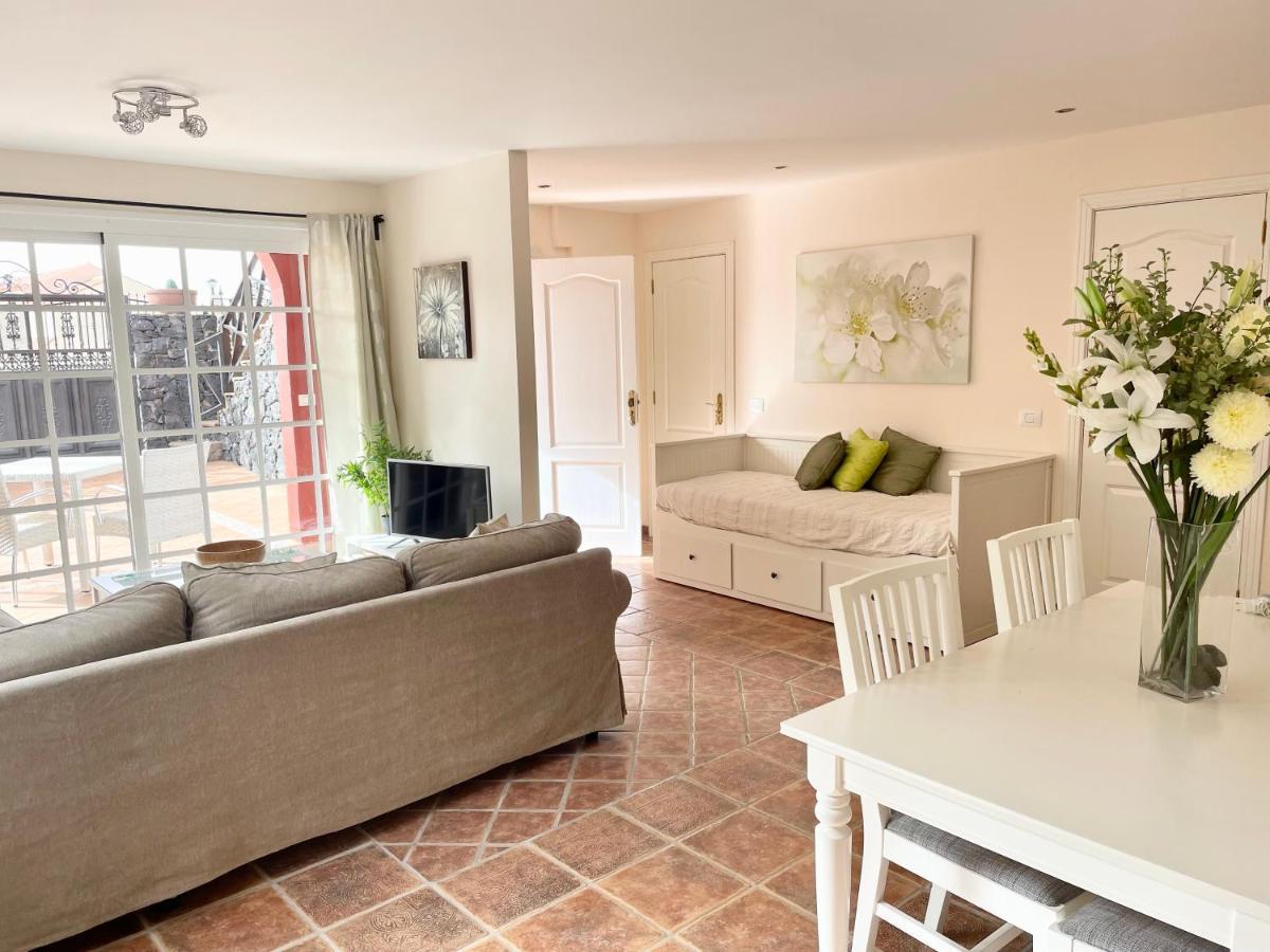 Villa Consuelo - Quiet Location Close To *