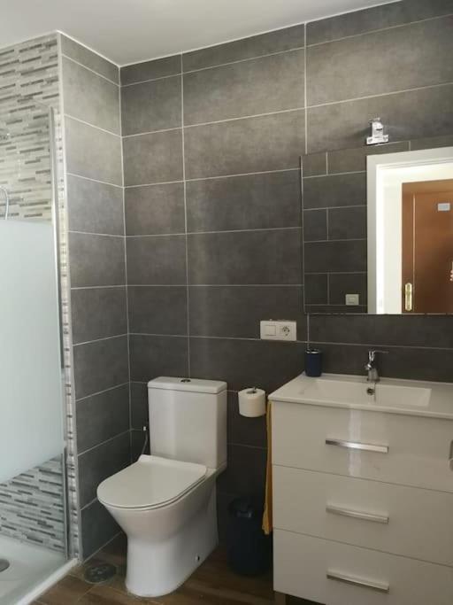 Apartamento Comodoro Cristianos 301a *