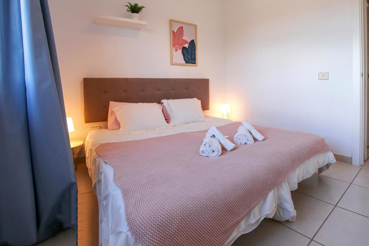 2 Bedroom Flat With Big Pools And Big Terrace Parque Don Jose, 313 Сasa de vacaciones Costa del Silencio