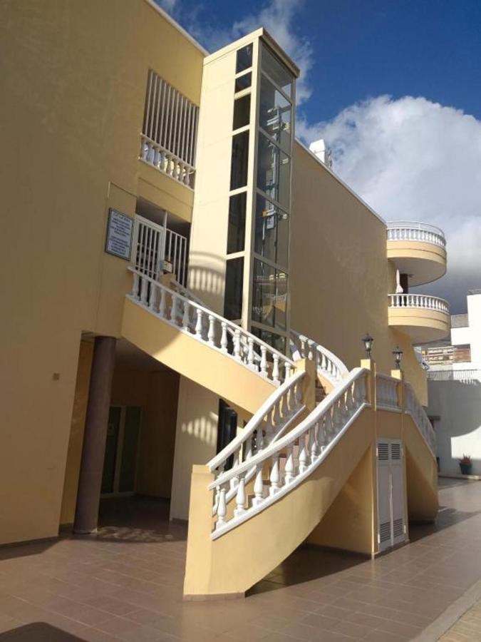 La Mar 2 Bed 2 Bath In Sought After Position Free Wifi