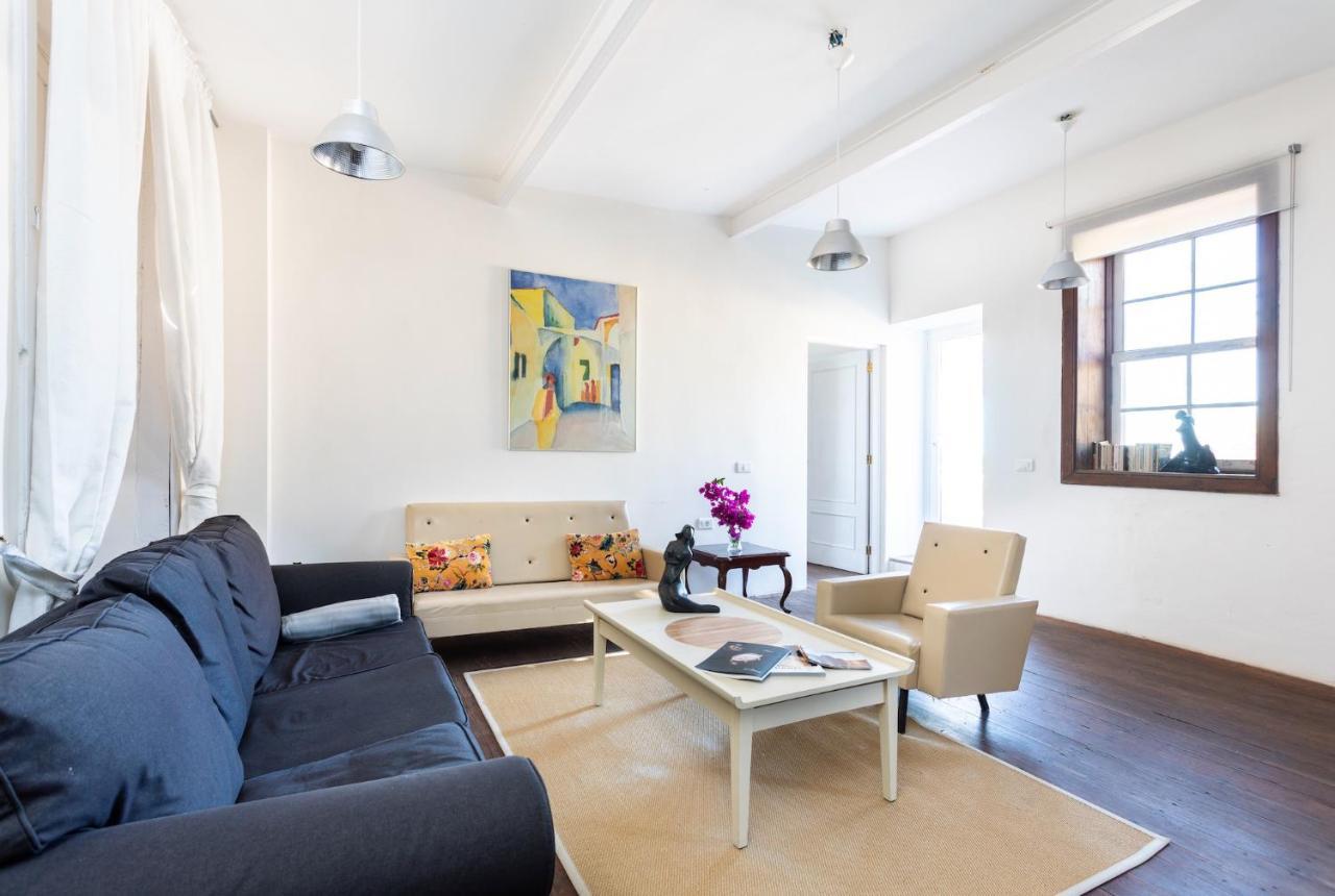 Detached With Garden, Heated And Private Pool, Sea View, Parking Free Villa *