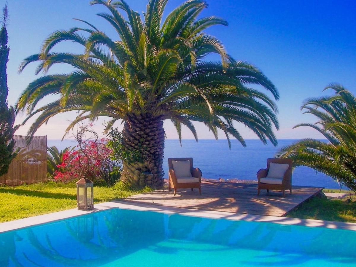 Detached With Garden, Heated And Private Pool, Sea View, Parking Free *