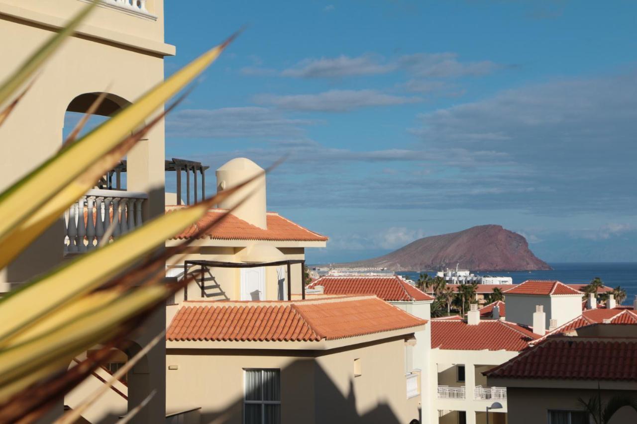 Golf View - Stunning Ocean View Golf Del Sur Appartement