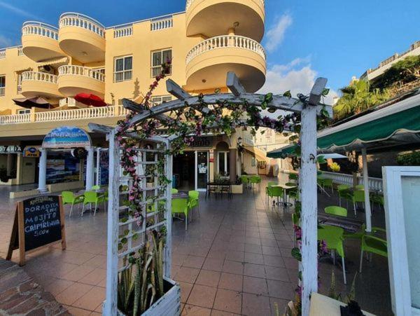 La Mar 2 Bed 2 Bath In Sought After Position Free Wifi Appartement Puerto de Santiago (Tenerife)