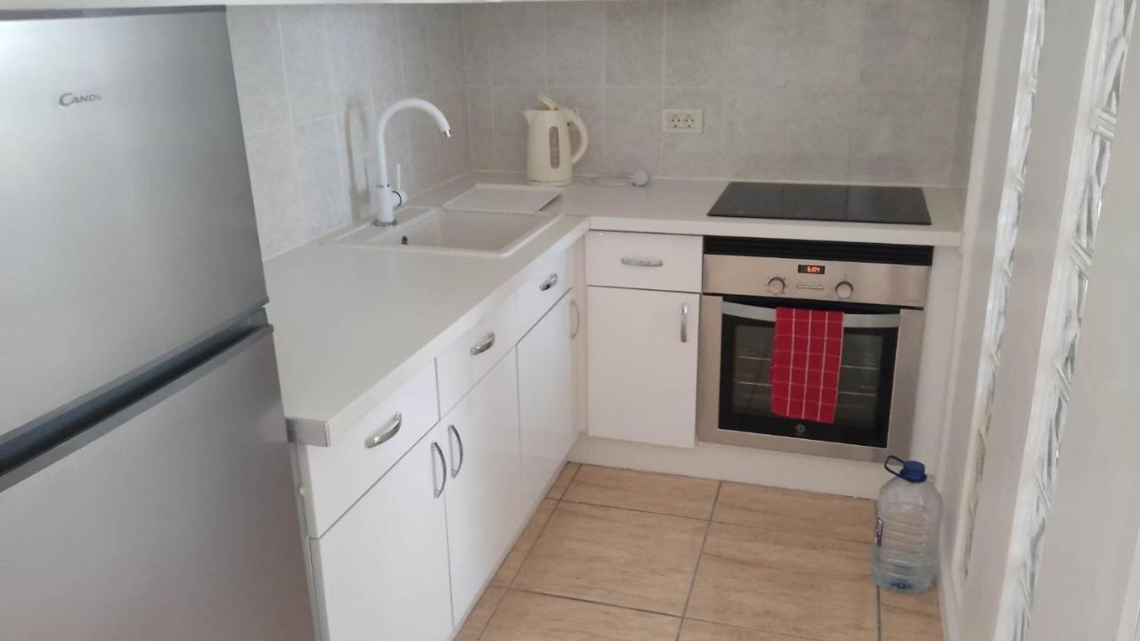 Apartment Santiago Beach, Cristianos With Air Conditioning *