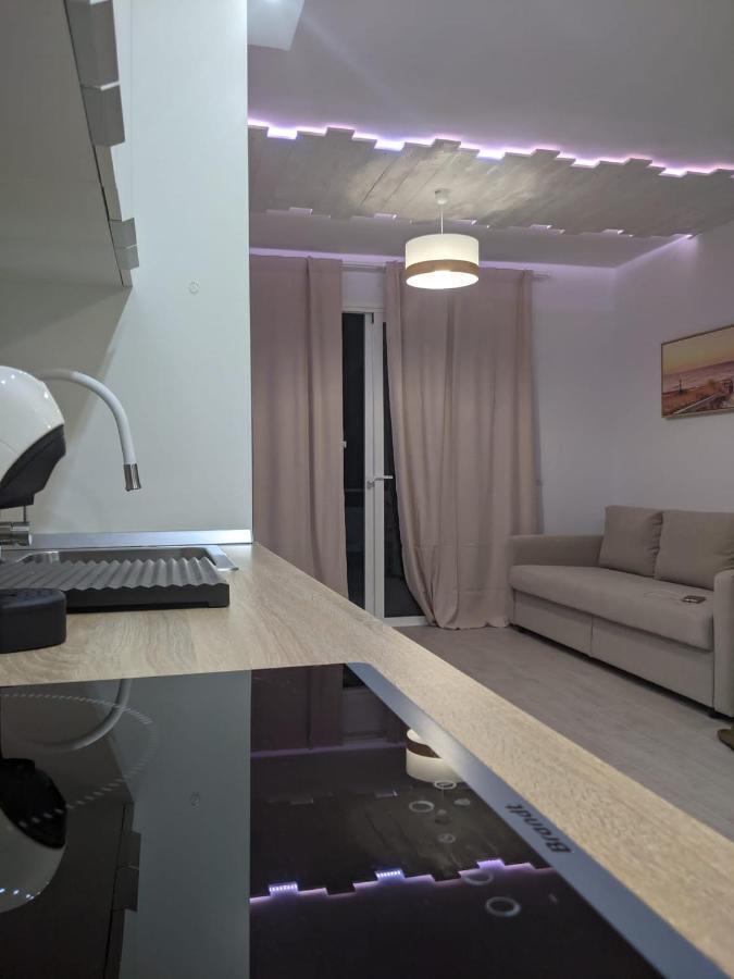 Jacuzzi Suite, Sueno De Pakito