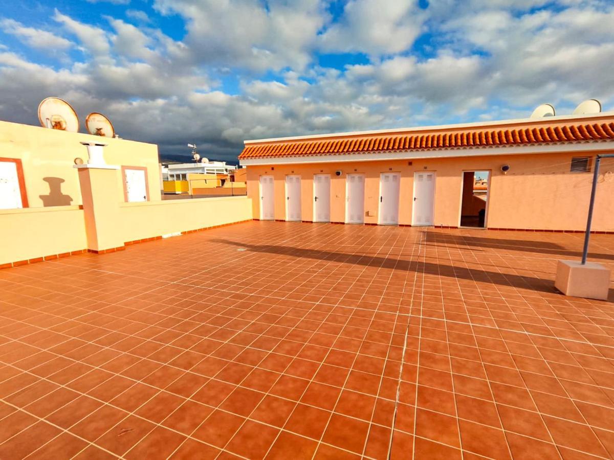 Beautiful Renovated With Air Conditioning Just Steps From The Sea In *
