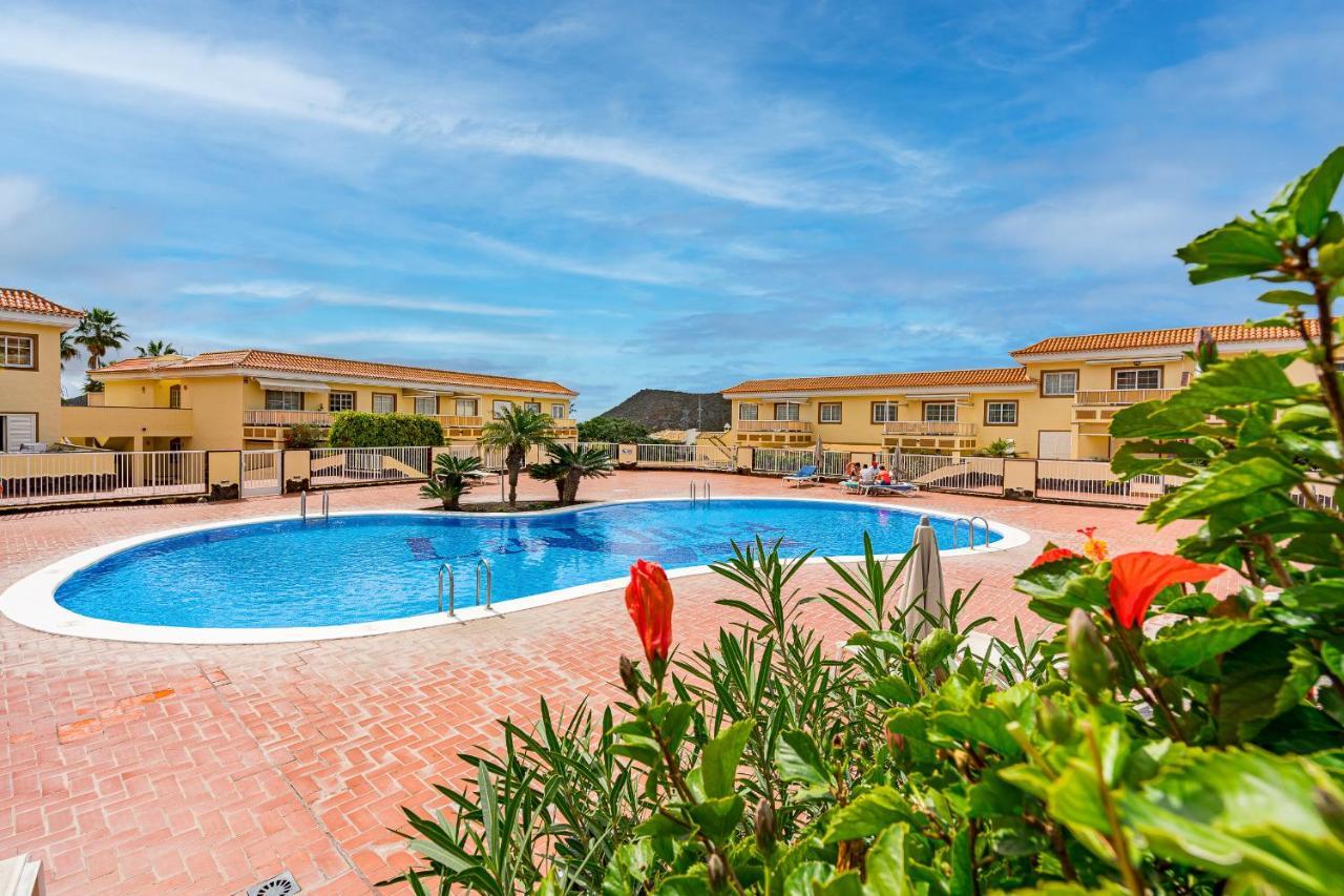 Apartamento La Finca De *