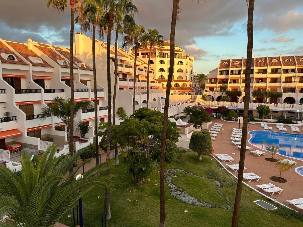 Sunny 2-bedroom In Parque Santiago Ii Apartment Playa de las Americas (Tenerife)