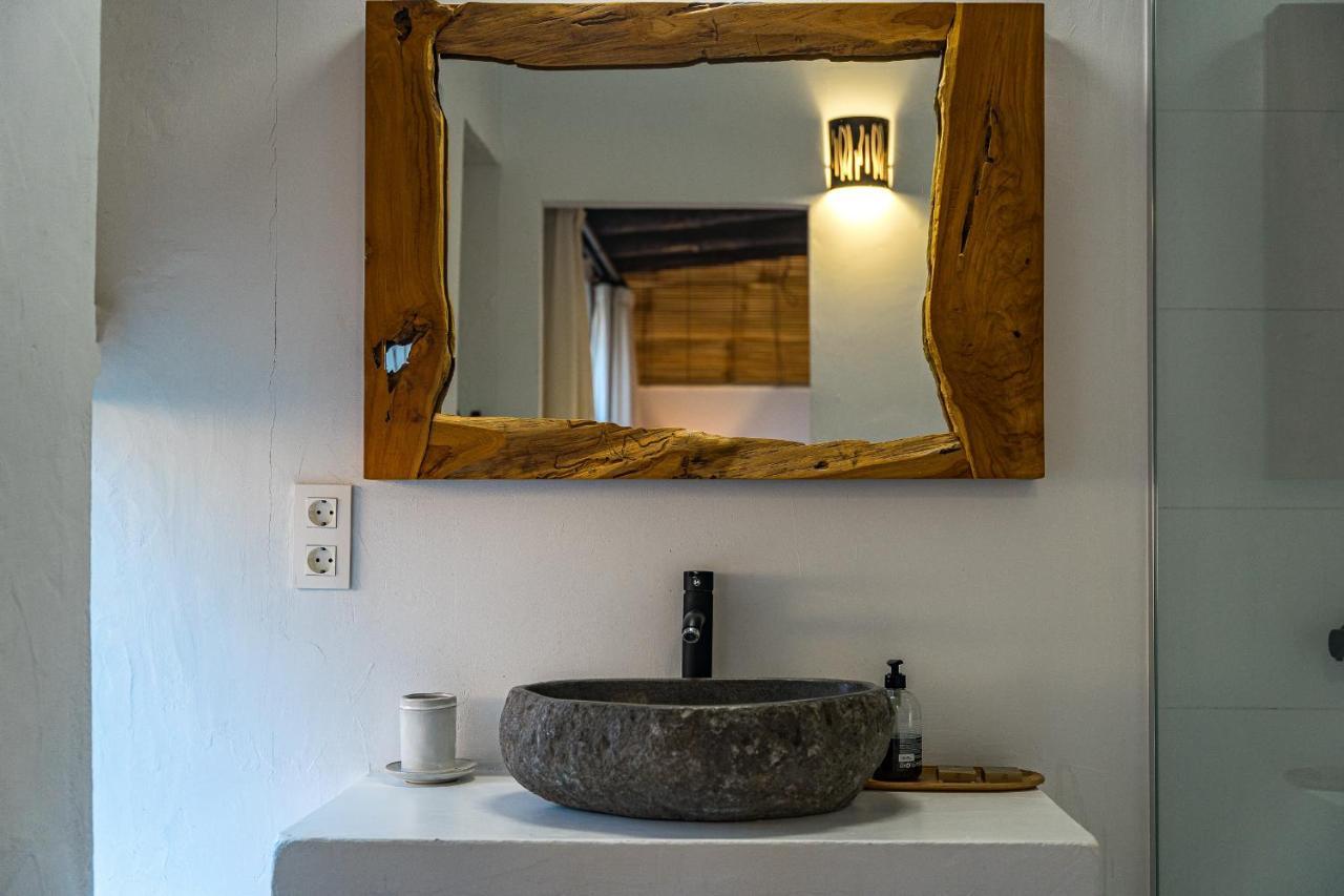 Charming With Private And Heated Pool *