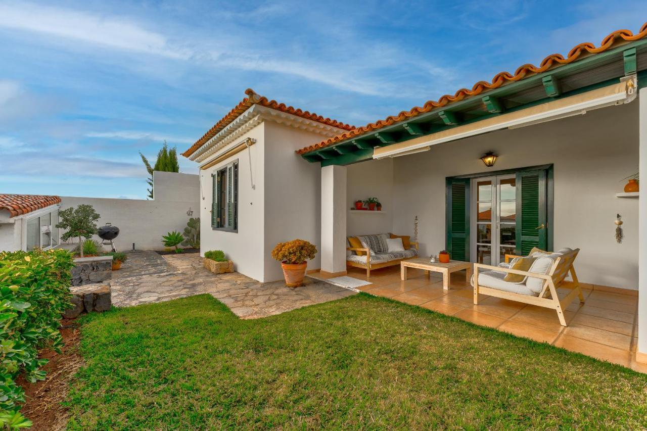 Charming With Private And Heated Pool Villa *