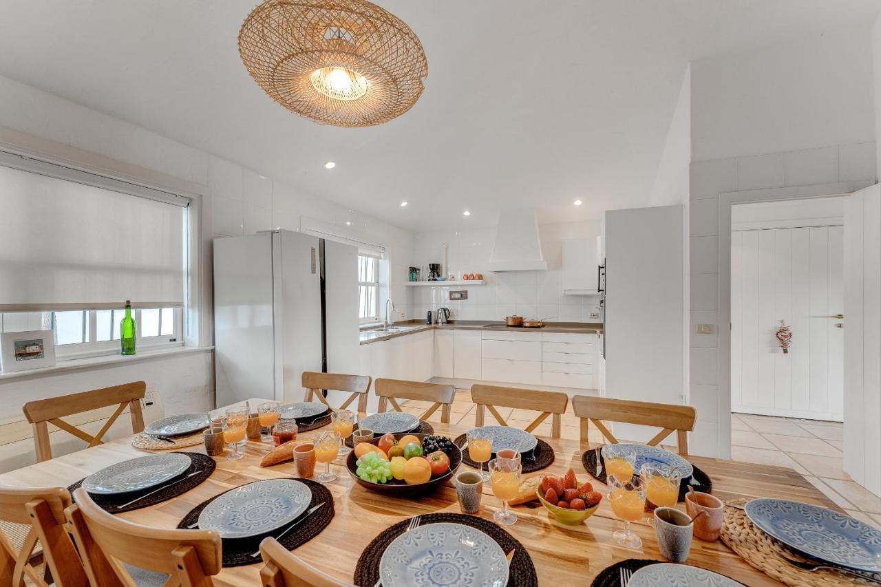 Charming With Private And Heated Pool