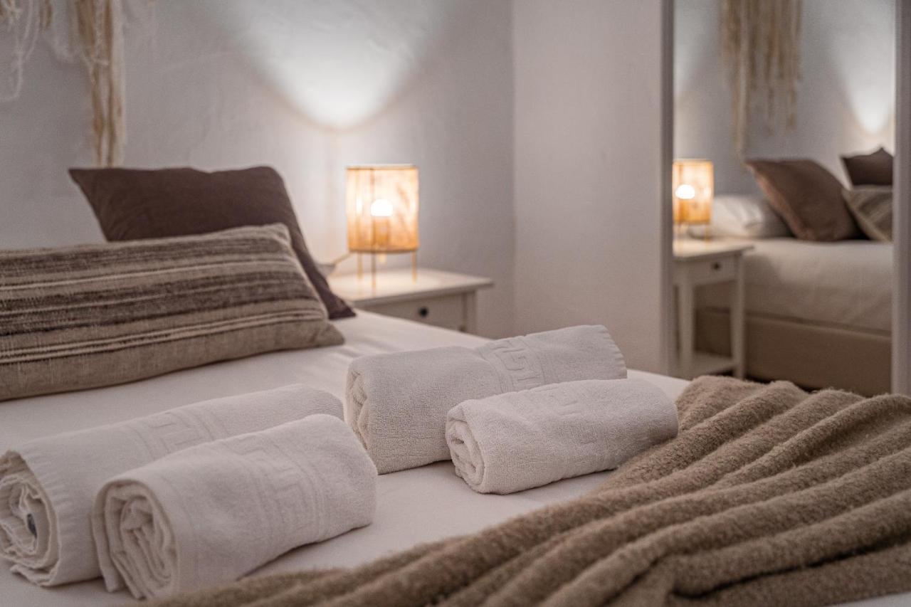 Charming With Private And Heated Pool *