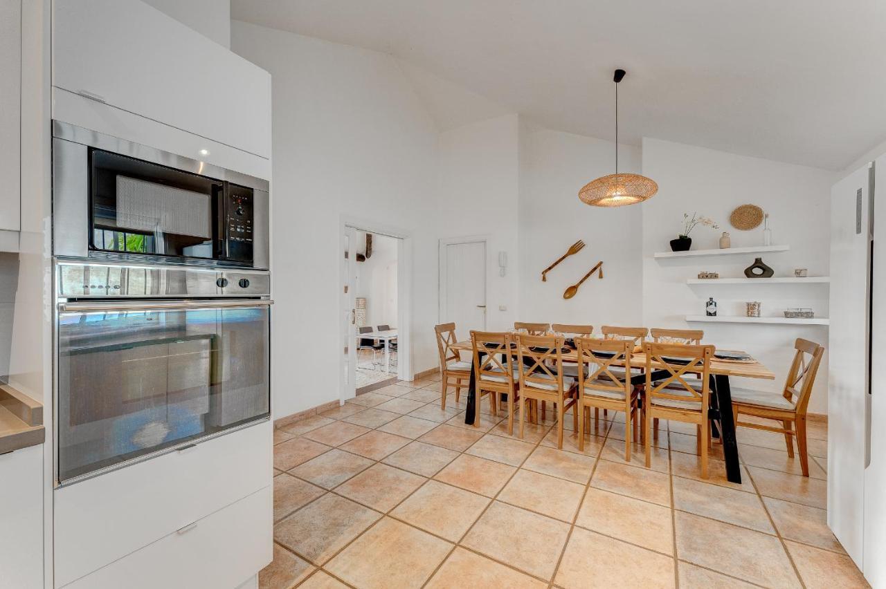 Villa Charming With Private And Heated Pool *