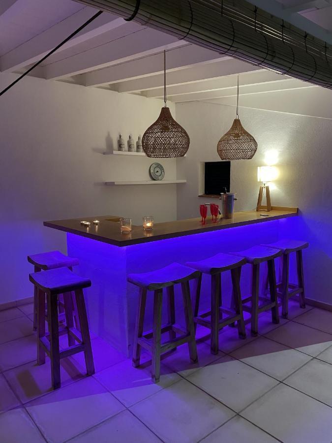Charming With Private And Heated Pool *