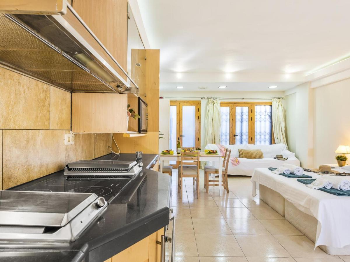 324 Pueblo Canario Modern Studio With Wifi * Playa Feñabe