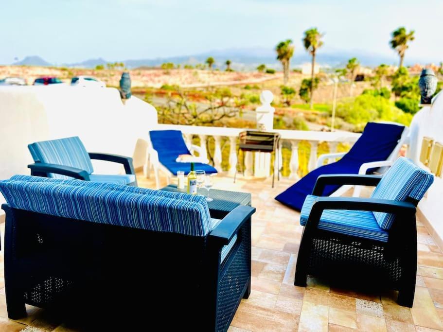 Elegant In Amarilla Golf - Fw 411 * San Miguel de Abona
