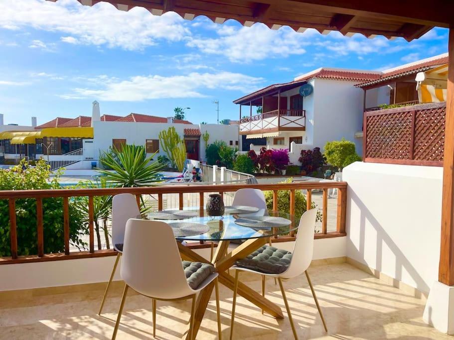 Stylish & Modern 1 Bedroom On Frontline Of Playa Del Duque * Costa Adeje (Tenerife)
