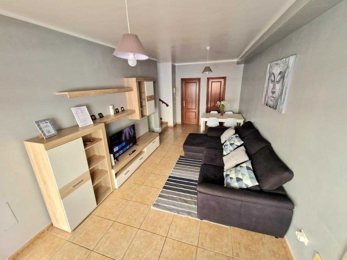 Spacious Chalet Next To The Sea - Airport Holiday home San Isidro (Tenerife)