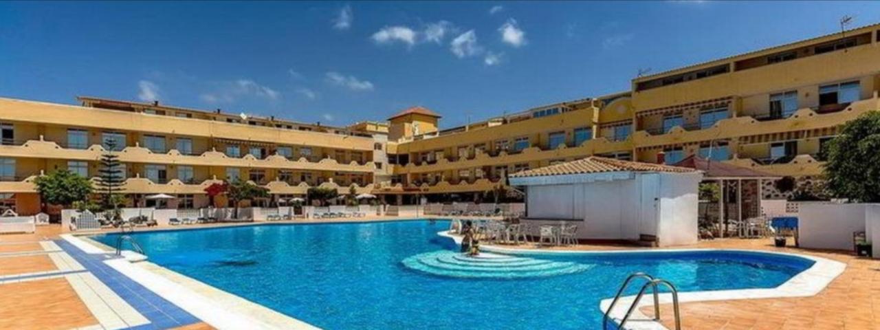 Marina Palace Aparthotel