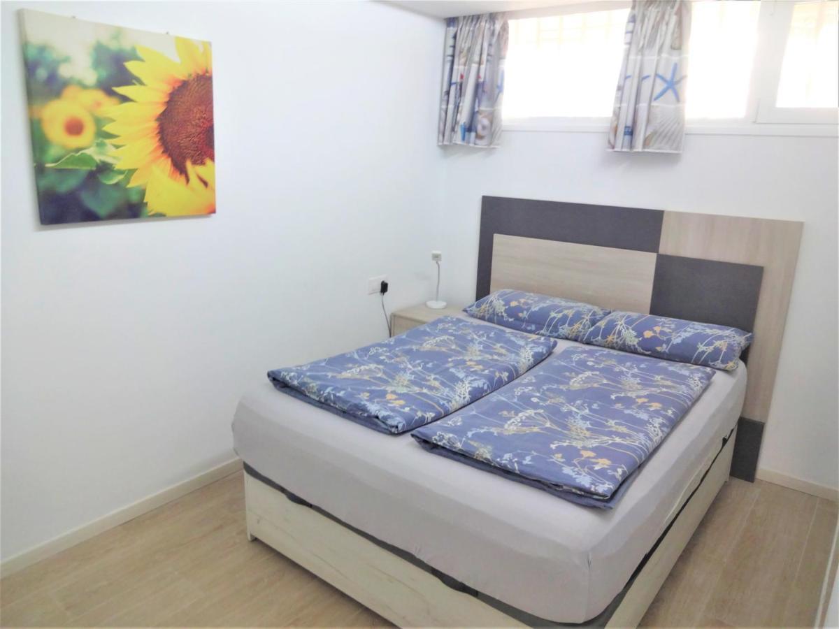 Spotless South Facing With Pool View And Wifi Heart Of Americas Apartment *