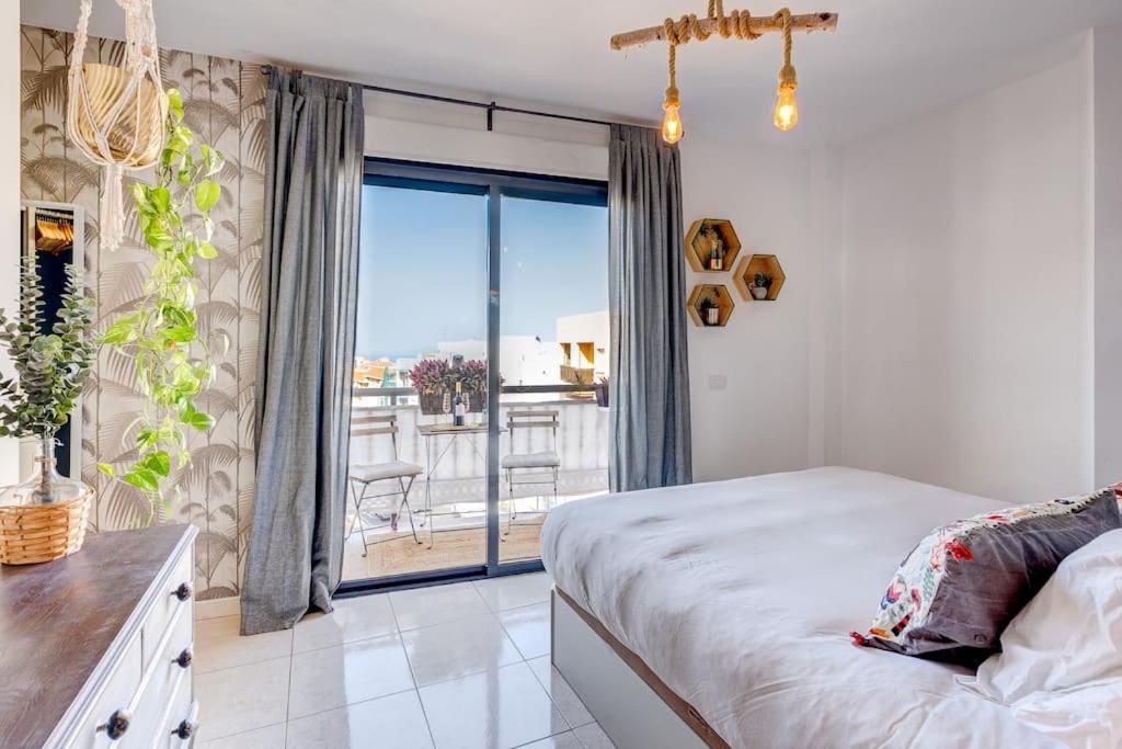 Precioso Semi-atico En Adeje - By Feel Your Holidays *