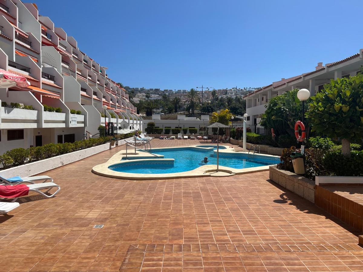 La Casita De La Piscina Apartment *