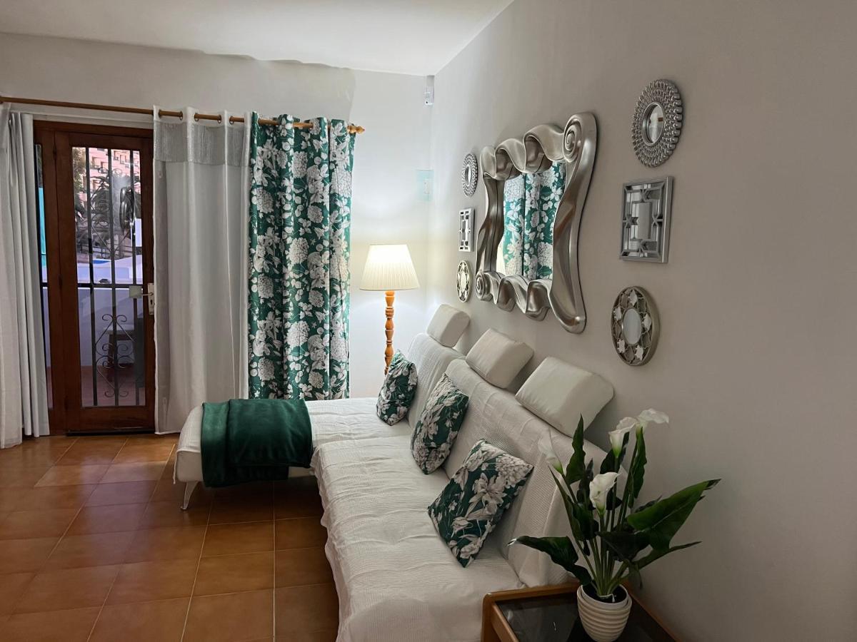 La Casita De La Piscina